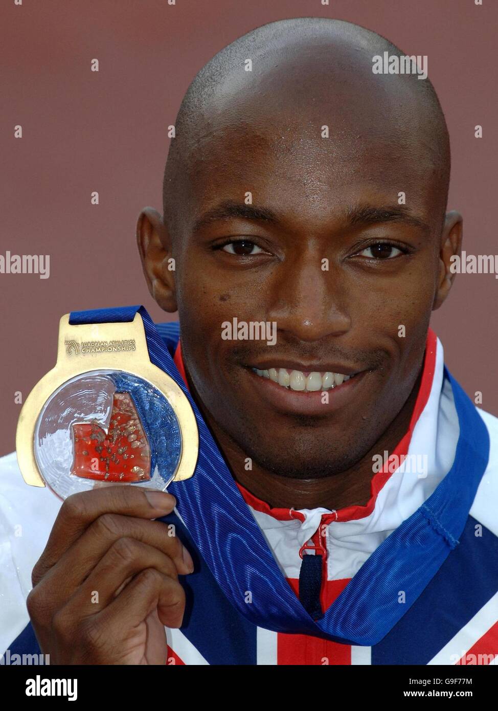 Der britische Marlon Devonish mit seiner Bronzemedaille aus dem 200-m-Rennen während der Leichtathletik-Europameisterschaften in Göteborg, Schweden. Stockfoto