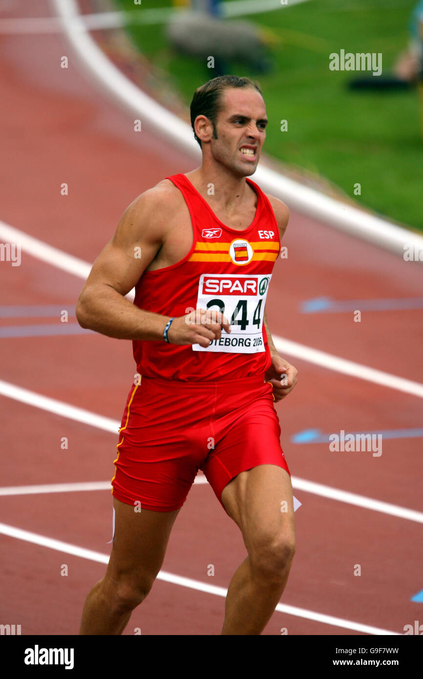 Leichtathletik - Leichtathletik-Europameisterschaften 2006 - Ullevi-Stadion. Der spanische Oscar Gonzalez tritt im Rahmen seines Zehnkampf-Events in der 100 m-Strecke an Stockfoto