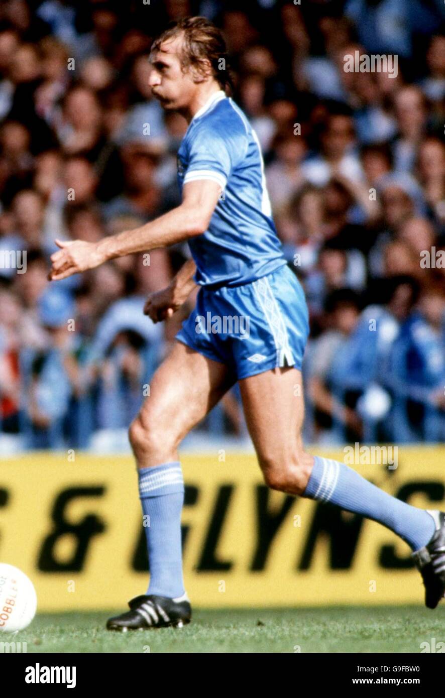 Fußball - Football League Division One - Manchester City / Southampton. Tommy Hutchison, Manchester City Stockfoto