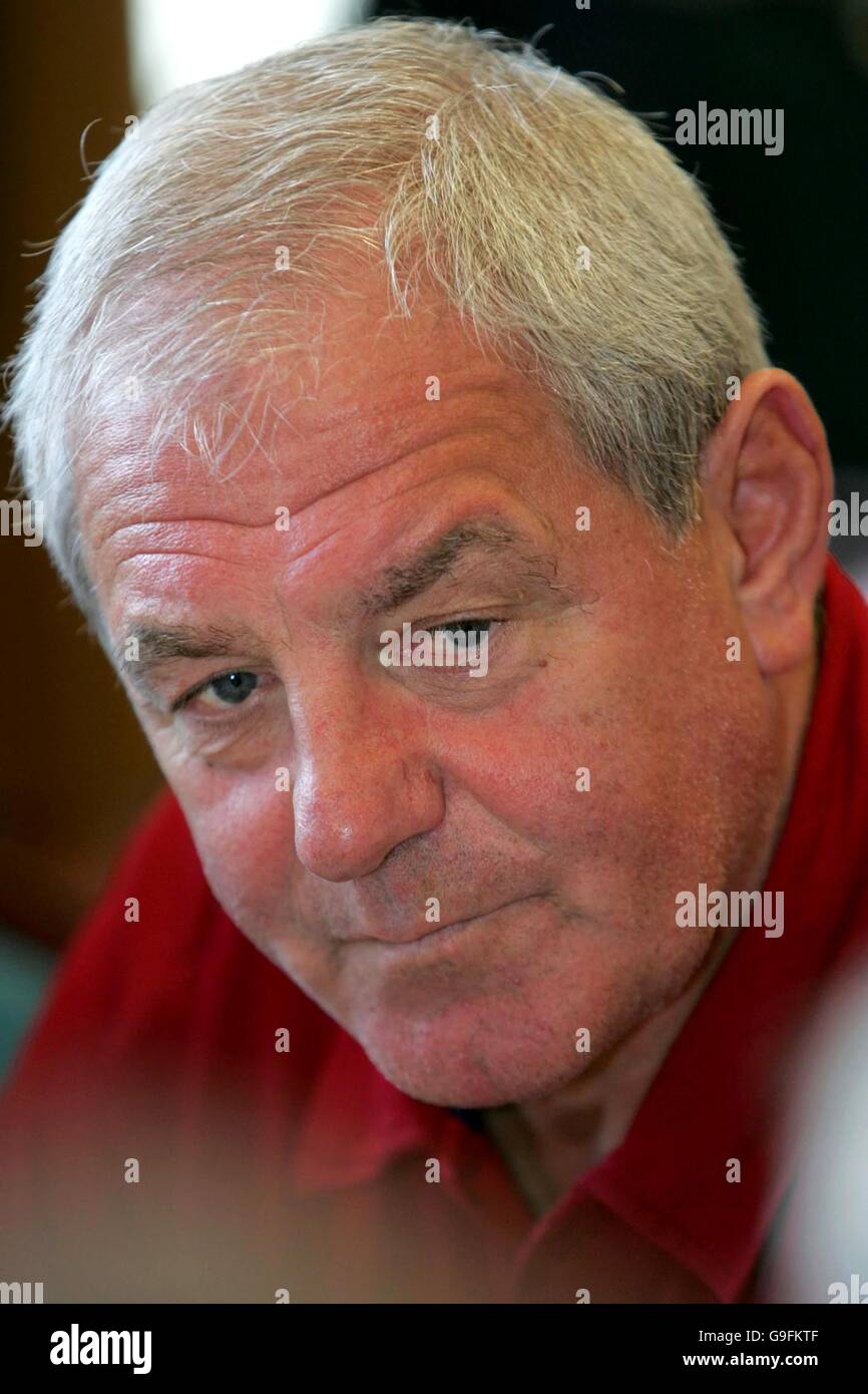 Schottland Trainer Walter Smith während einer Pressekonferenz im St Andrews Bay Hotel in St Andrews. Stockfoto