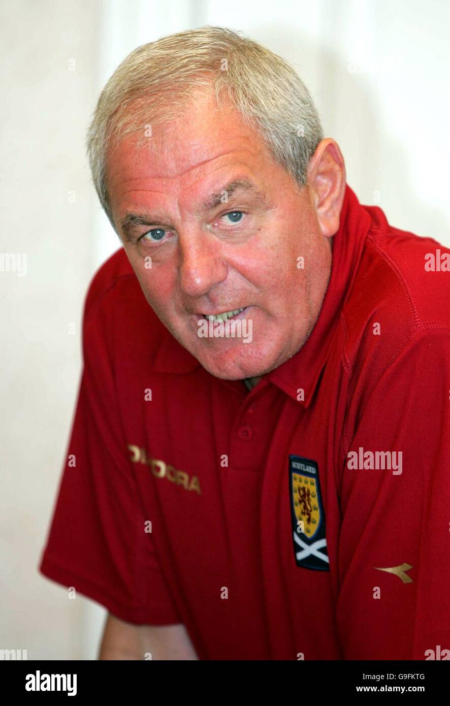 Schottland Trainer Walter Smith während einer Pressekonferenz im St Andrews Bay Hotel in St Andrews. Stockfoto