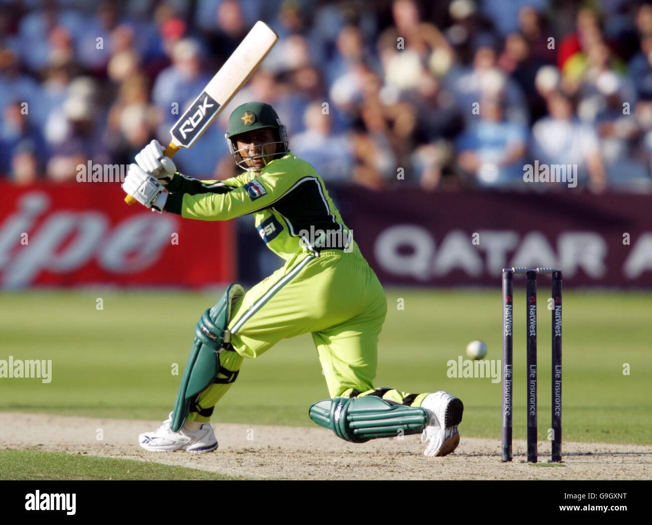 Cricket - 4th NatWest Series One-Day International - England / Pakistan - Trent Bridge - Nottingham. Pakistans Abdul Razzaq im Rahmen der 4. NatWest Series One-Day International in Trent Bridge, Nottingham, im Einsatz gegen England. Stockfoto