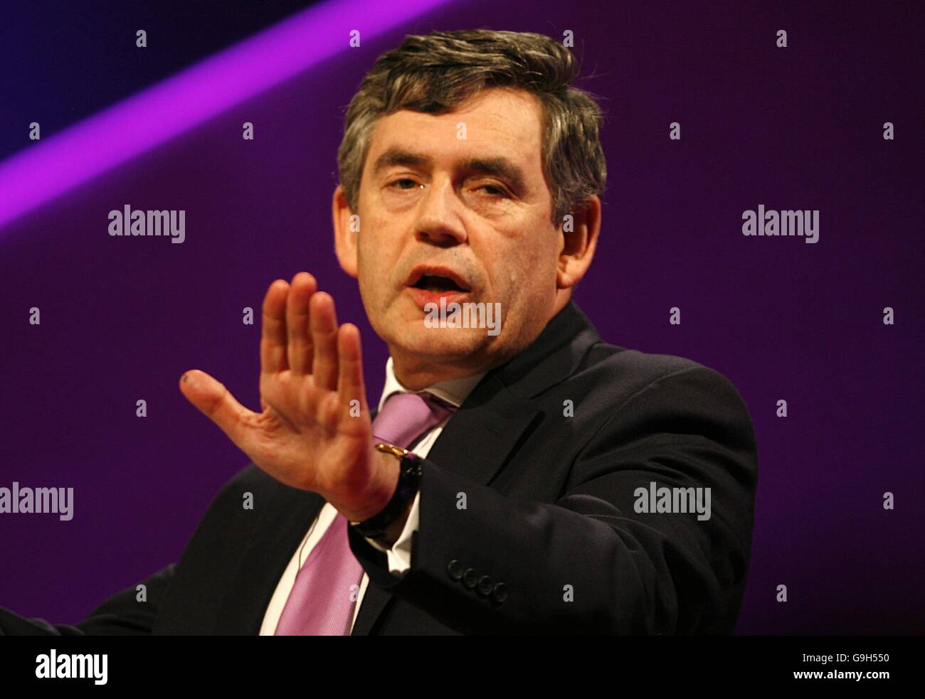 Schatzkanzler Gordon Brown spricht auf der Konferenz Stockfoto
