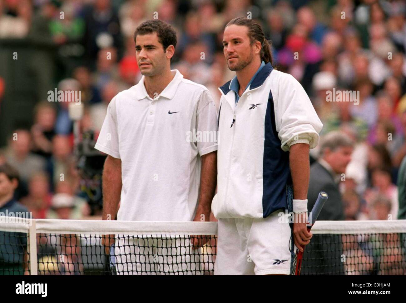 Pete sampras v pat rafter -Fotos und -Bildmaterial in hoher Auflösung ...