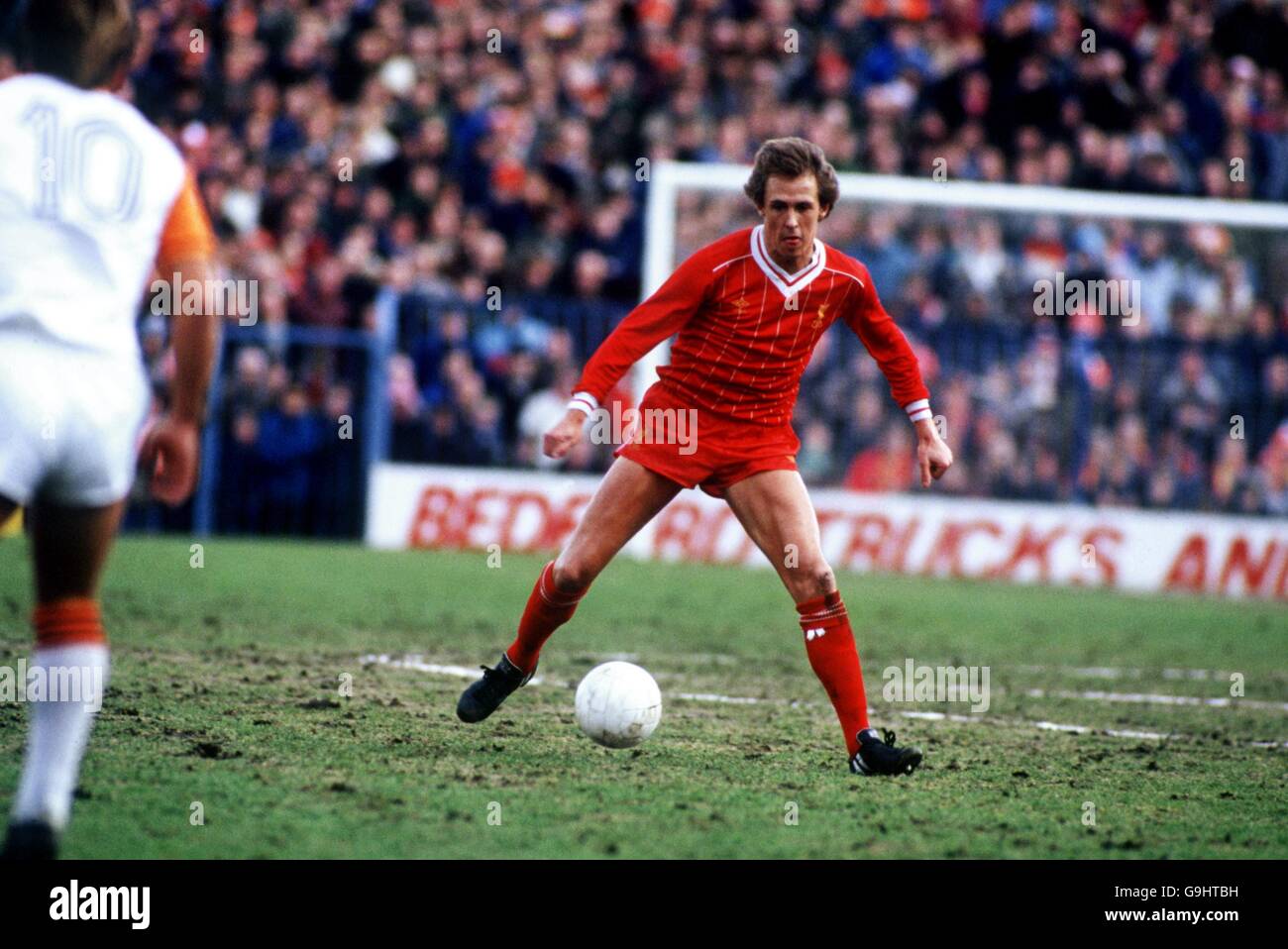 Fußball - Football League Division One - Luton Town gegen Liverpool. Phil Neal, Liverpool Stockfoto