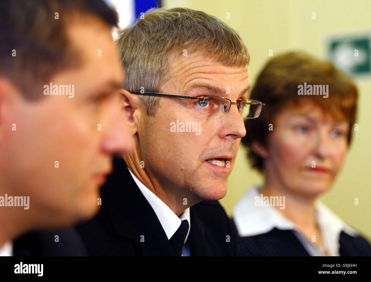 Der Superindendent Simon King spricht auf der Salisbury Polizeiwache in Wiltshire über Christopher Downes, der letzte Woche zusammen mit seiner Frau Christine Selbstmord begangen hat, nachdem er von der Polizei gebeten wurde, eine DNA-Probe zu liefern. Stockfoto