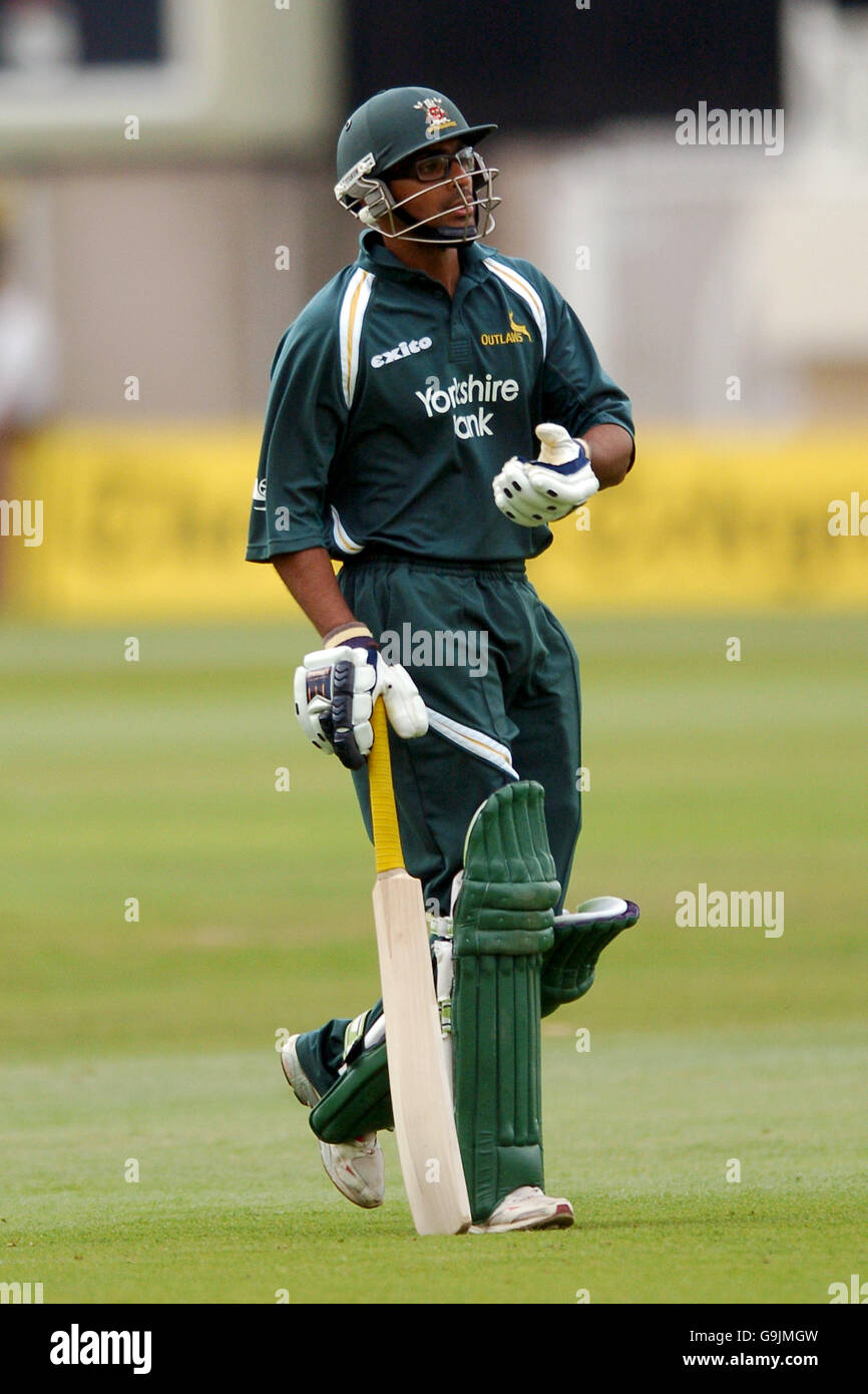 Cricket - Twenty20 Cup 2006 - North Division - Nottinghamshire Outlaws / Yorkshire Phoenix - Trent Bridge. Anurag Singh, Nottinghamshire, Outlaws Stockfoto