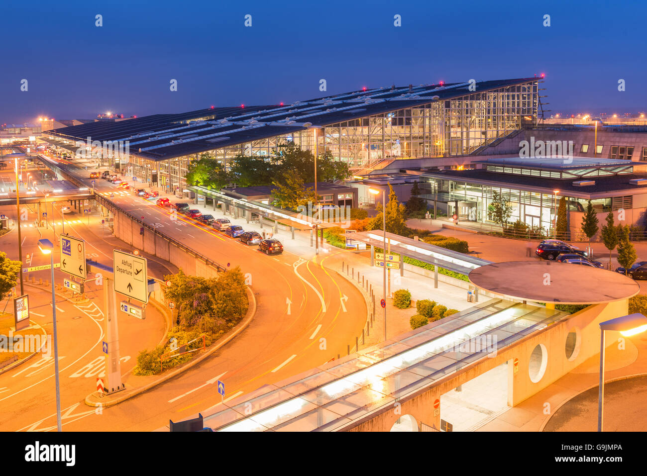 Stuttgart Flughafen Fotos Und Bildmaterial In Hoher Aufl sung Alamy