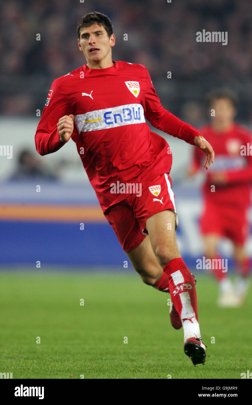 Fußball - Deutsche Bundesliga - VfB Stuttgart / Hamburg - Gottlieb-Daimler Stadion. Mario Gomez, VfB Stuttgart Stockfoto