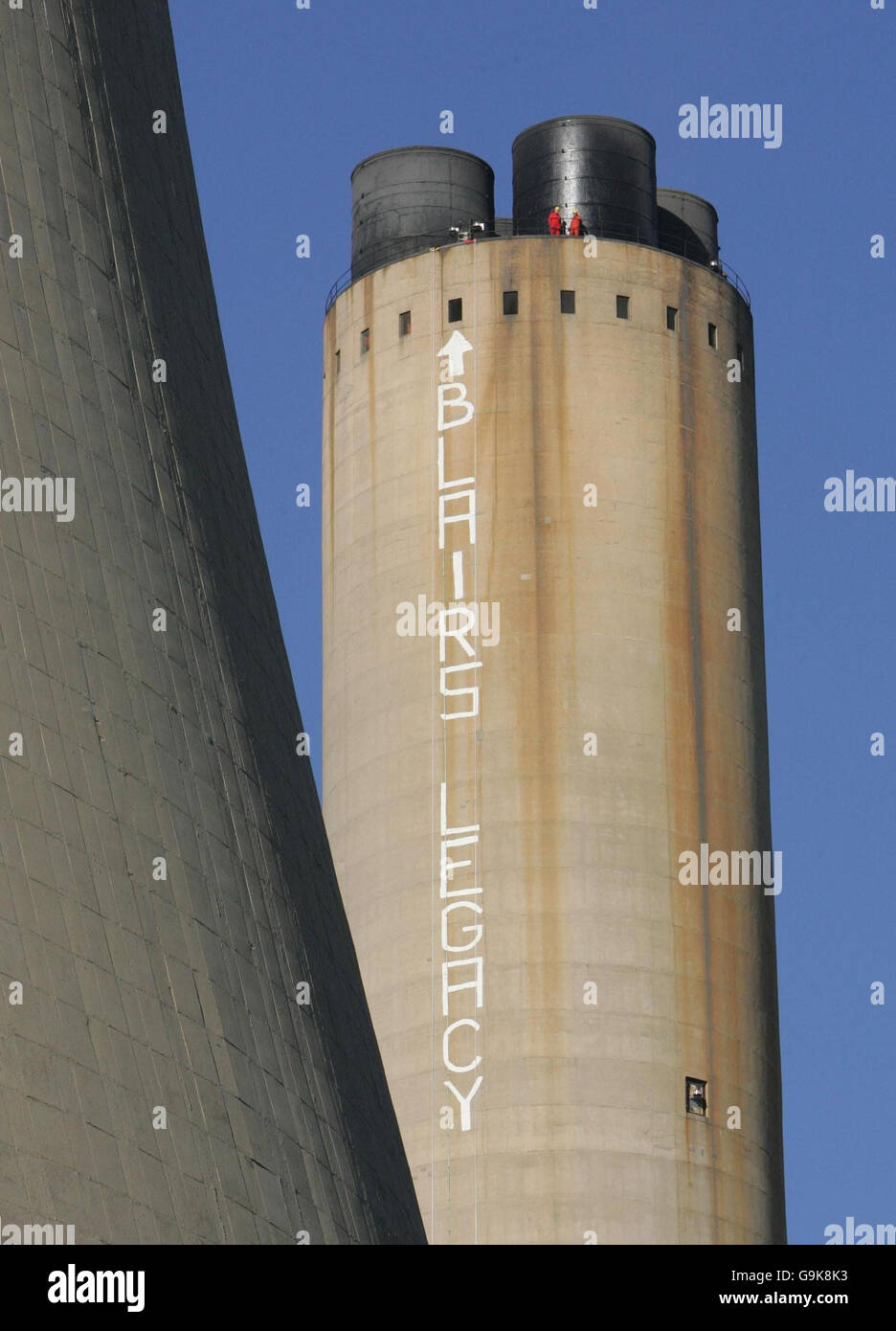 Zur Verbesserung des Umweltschutzes Aktivisten dringen in Kraftwerk Stockfoto