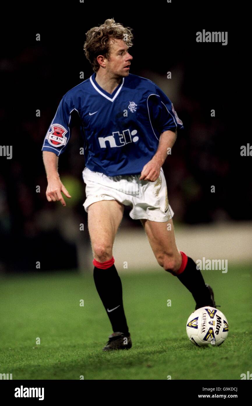 Scottish Soccer - CIS Insurance Cup - Halbfinale - Celtic gegen Rangers. Bert Konterman, Rangers Stockfoto