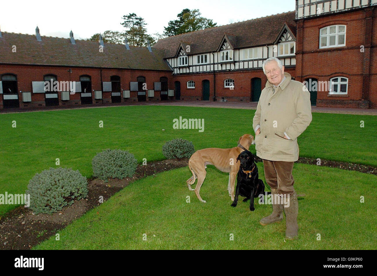 Rennen Desert Orchid stirbt Trainer David Elsworth Suffolk. David