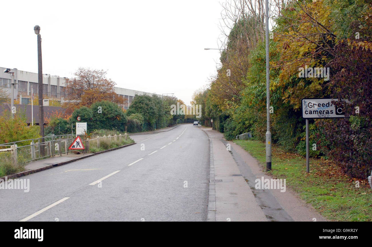 Ein Blitzerschild auf der London Road in Purfleet wurde von einer unbekannten Person mit Graffiti verwüstet. Stockfoto