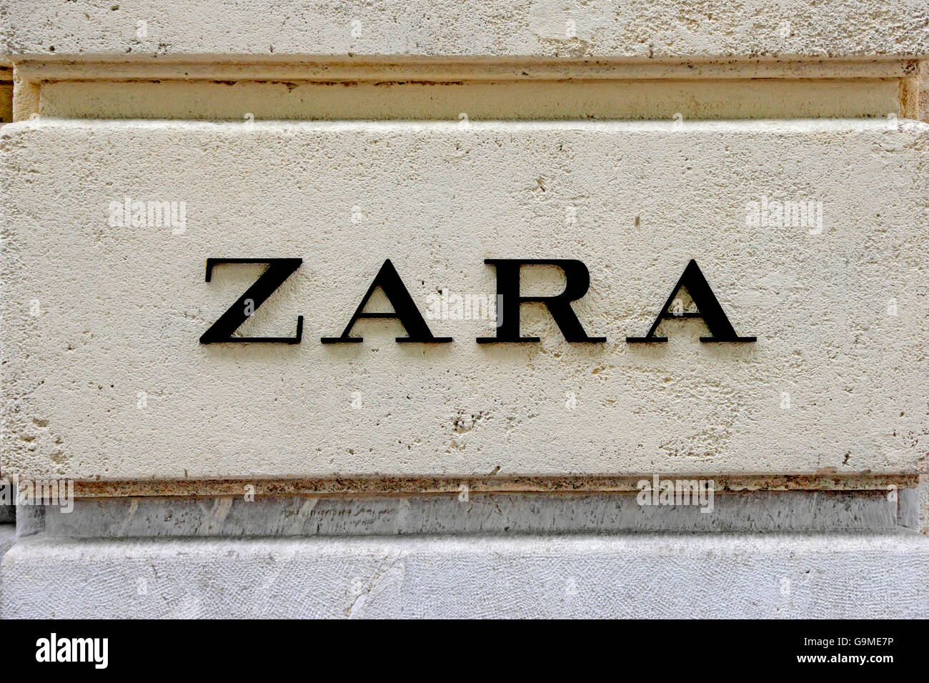 Melden Sie außen Zara Shop in Palma de Mallorca Stockfoto