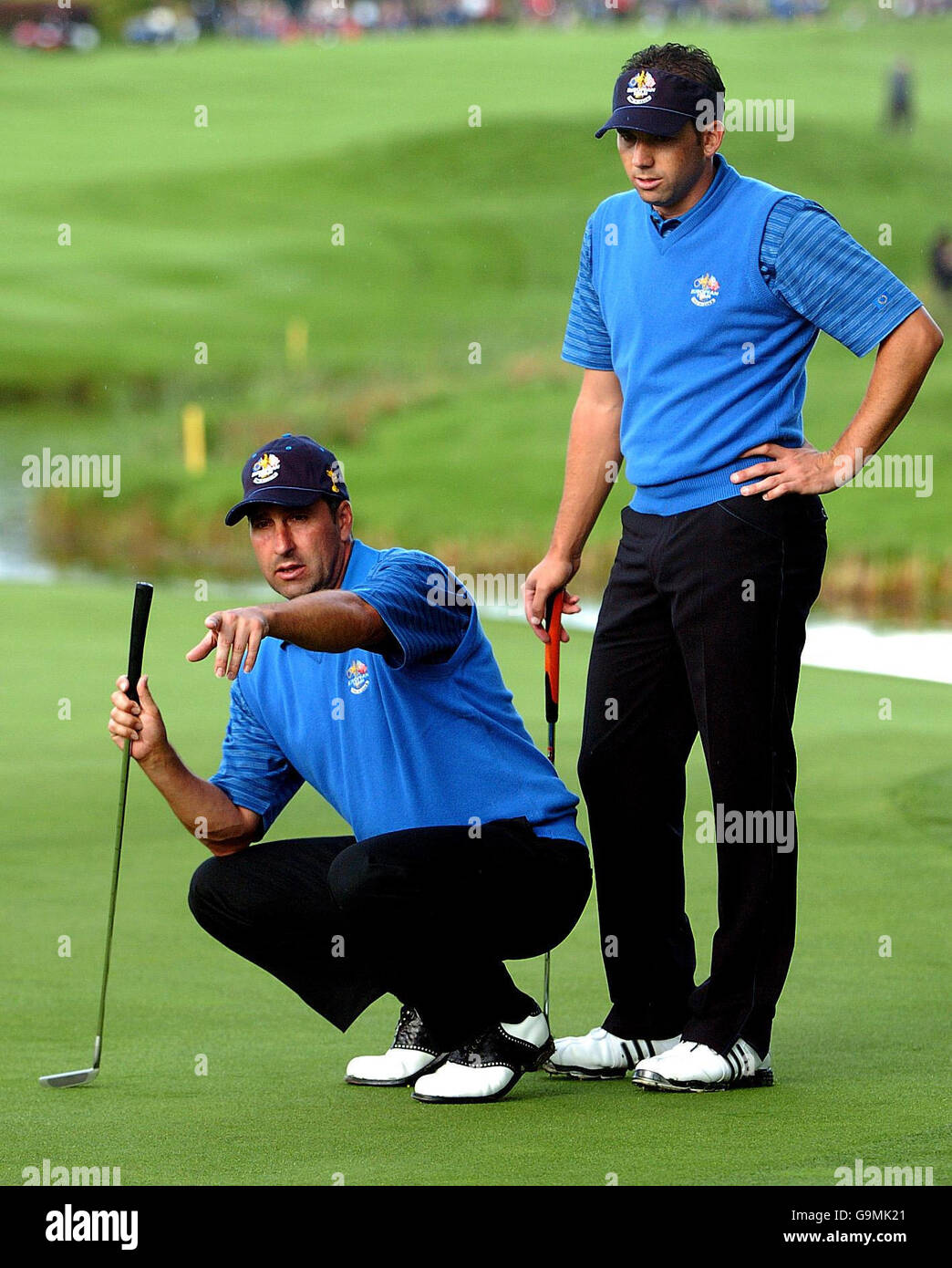 Golf - Ryder Cup - erster Tag - K Club, Co Kildare.. Jose Maria Olazabal und Sergio Garcia. Stockfoto