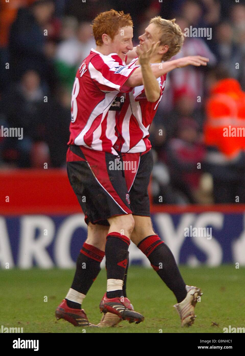 Fußball - FA Barclays Premiership - Sheffield United / Portsmouth - Bramall Lane. Torschütze Stephen Quinn von Sheffield United feiert mit Teamkollege Derek Geary (R) Stockfoto