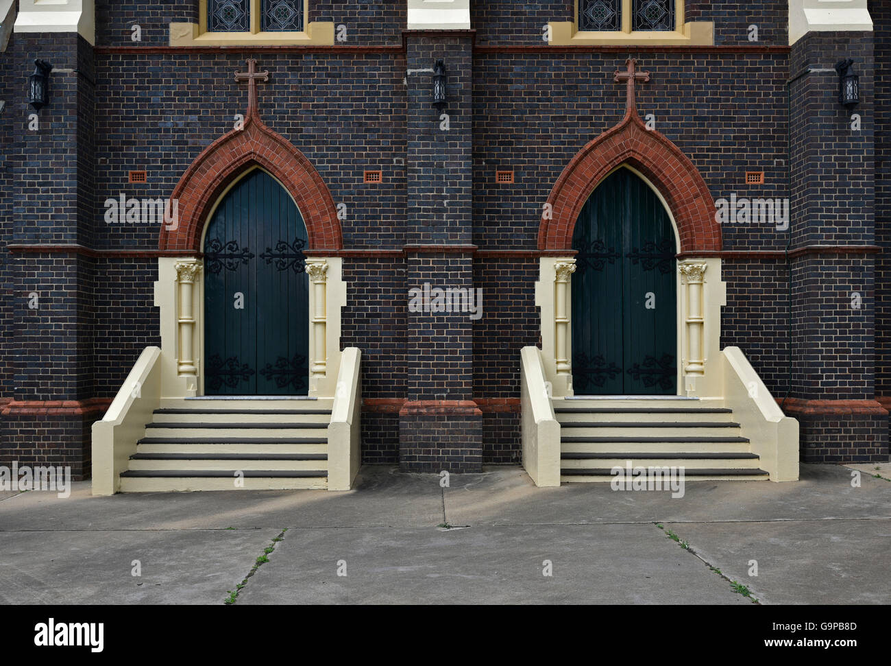 Front of St Patricks Catholic Church, 162 Meade St, Glen Innes, an der Ecke von New England Highway und Gwydyr Landstraße Stockfoto