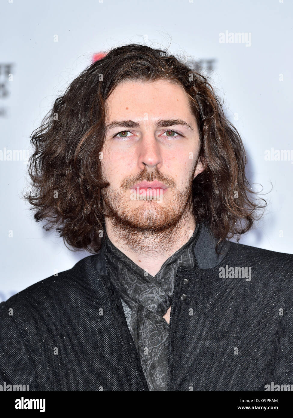 Hozier Besuch der O2 Clef Awards in Silber, in Verbindung mit Nordoff