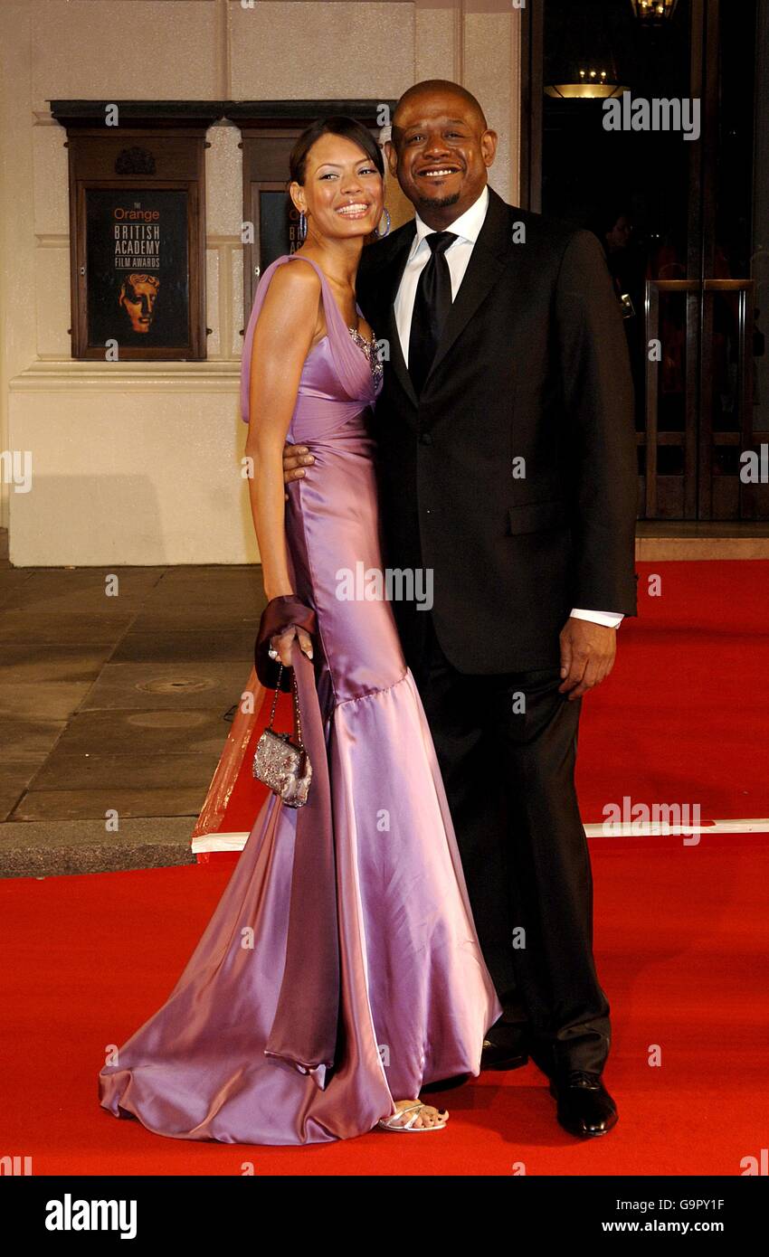 Forest Whitaker und seine Frau Keisha kommen für die Orange British Academy Film Awards 2007 (BAFTAs) im Royal Opera House in Covent Garden im Zentrum von London an. Stockfoto