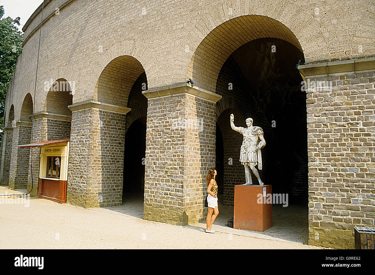 Statue von Kaiser Augustus, Amphitheater Xanten, Xanten, niedrigere Rhein, Nordrhein-Westfalen, Deutschland Stockfoto