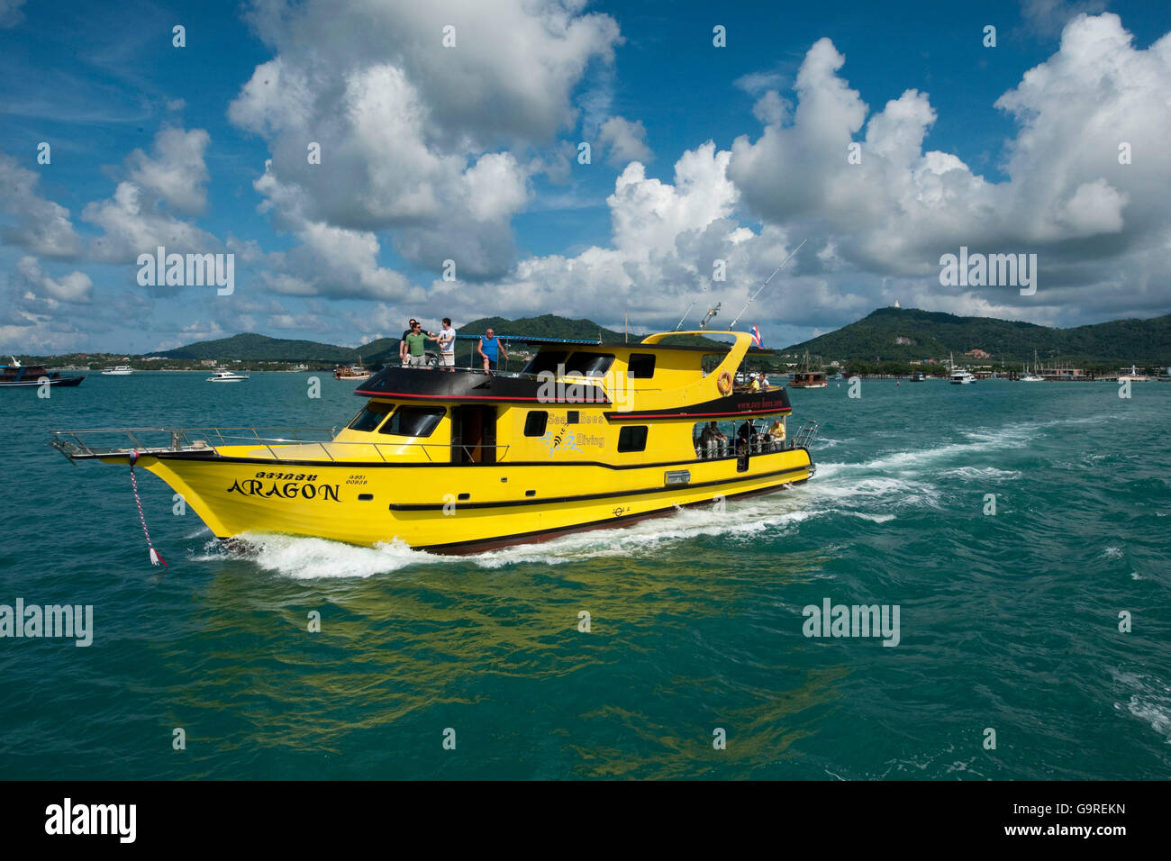 Kreuzfahrtschiff für Taucher, Liveaboard Tauchen, Tauchpumpen, Similan, Inseln Andaman Meer, Phuket, Thailand Stockfoto