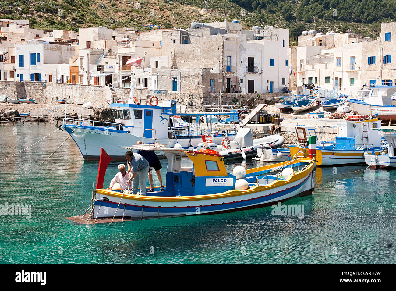 Angeln, Boot, Marettimo, Ägadischen Inseln, Sizilien, Italien / Isola Egadi Stockfoto