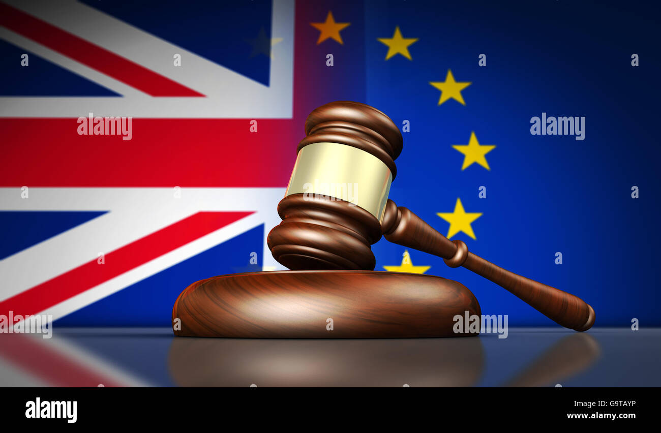 Brexit britischen Referendum und EU Gesetzen und Verordnungen Neukonzeption mit UK- und EU-Fahne und ein Hammer 3D Illustration. Stockfoto