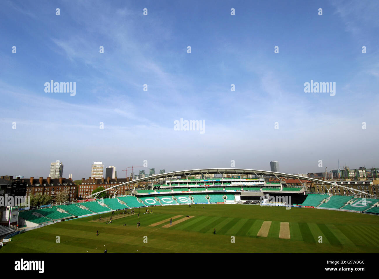 Cricket - Friends Provident Trophy - South Group - Surrey Brown Caps gegen Kent Spitfires - The Brit Oval. Gesamtansicht des OCS-Standes auf dem Brit Oval Stockfoto