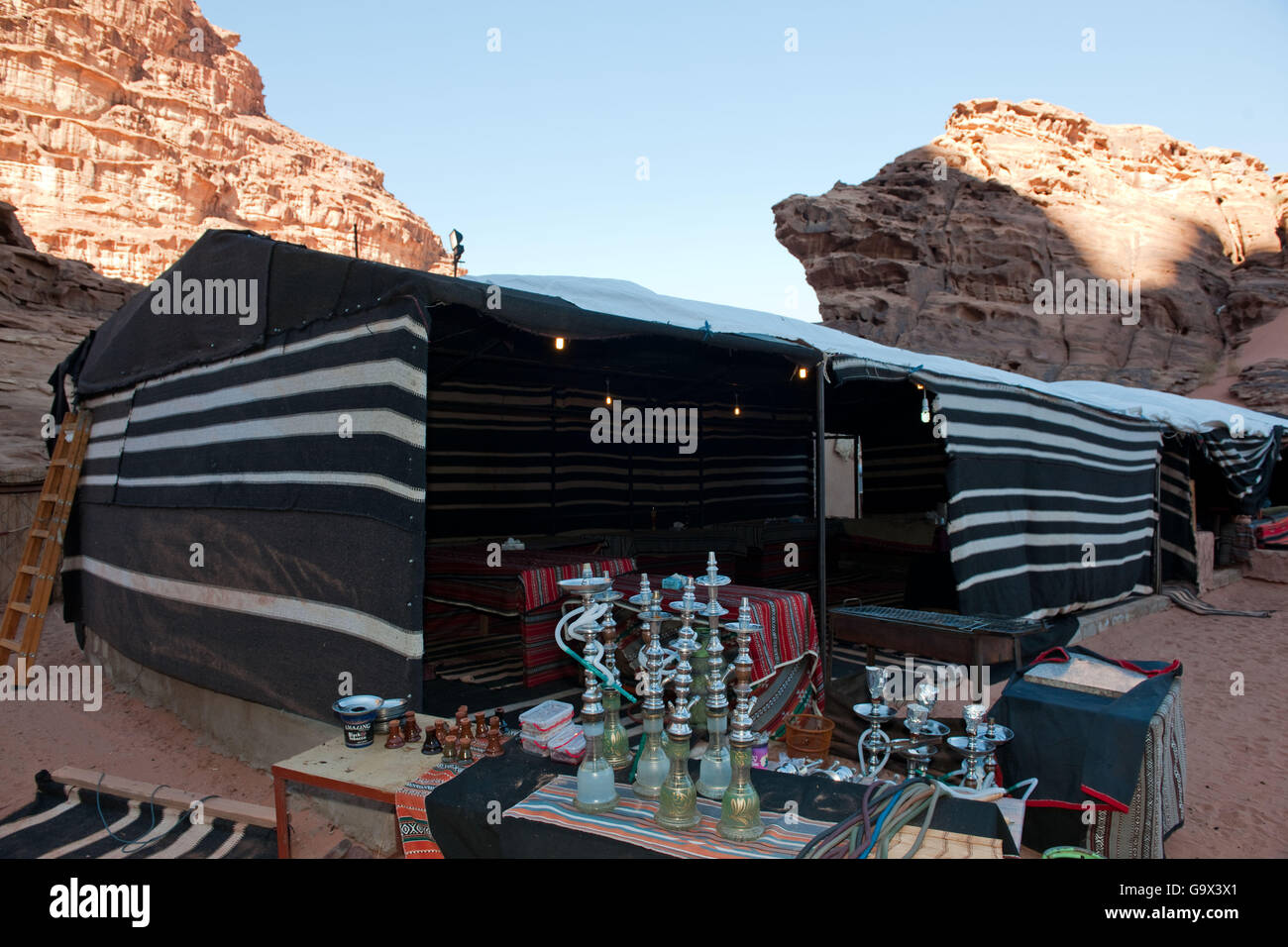 Zelt am touristischen Wüstencamp, Wadi Rum, Jordanien Stockfoto