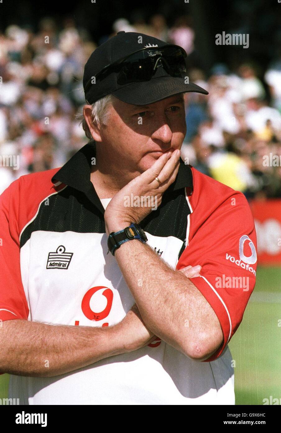 Englands Trainer Duncan Fletcher in nachdenklicher Stimmung nach ihrer Niederlage gegen Australien im letzten Ashes-Test. Stockfoto