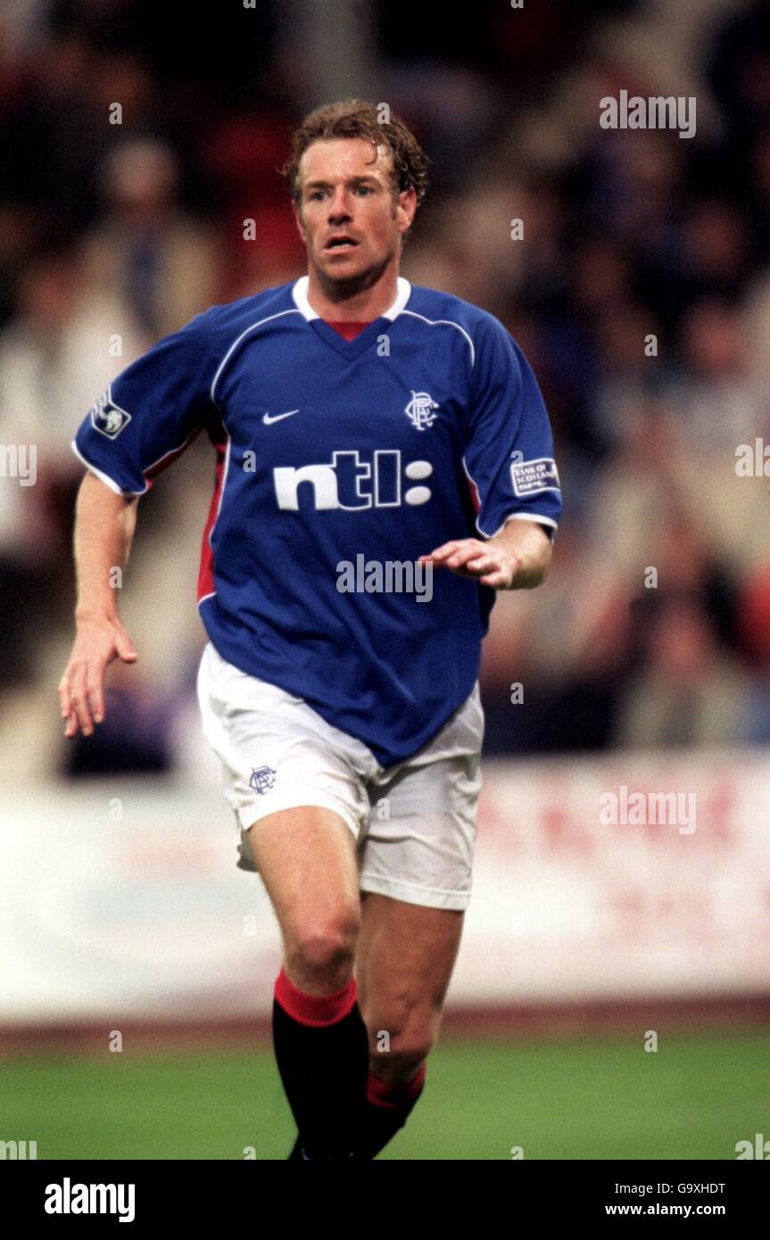 Scottish Soccer - Bank of Scotland Premier League - Dunfermline Athletic gegen Rangers. Bert Konterman, Rangers Stockfoto