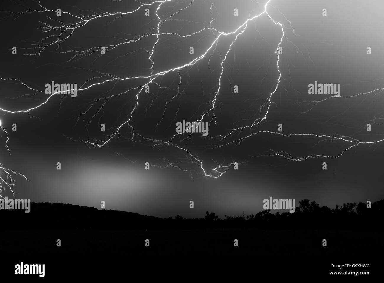 Blitze in der Nacht, Katherine, Northern Territory, Australien. Januar 2013 Stockfoto