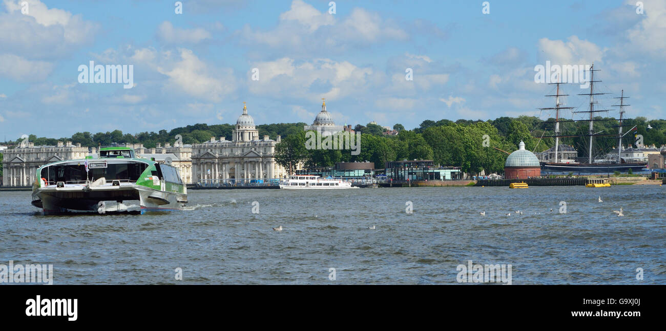 MBNA Thames Clipper Fluss-Bus-Service auf der Themse in Greenwich. London Stockfoto