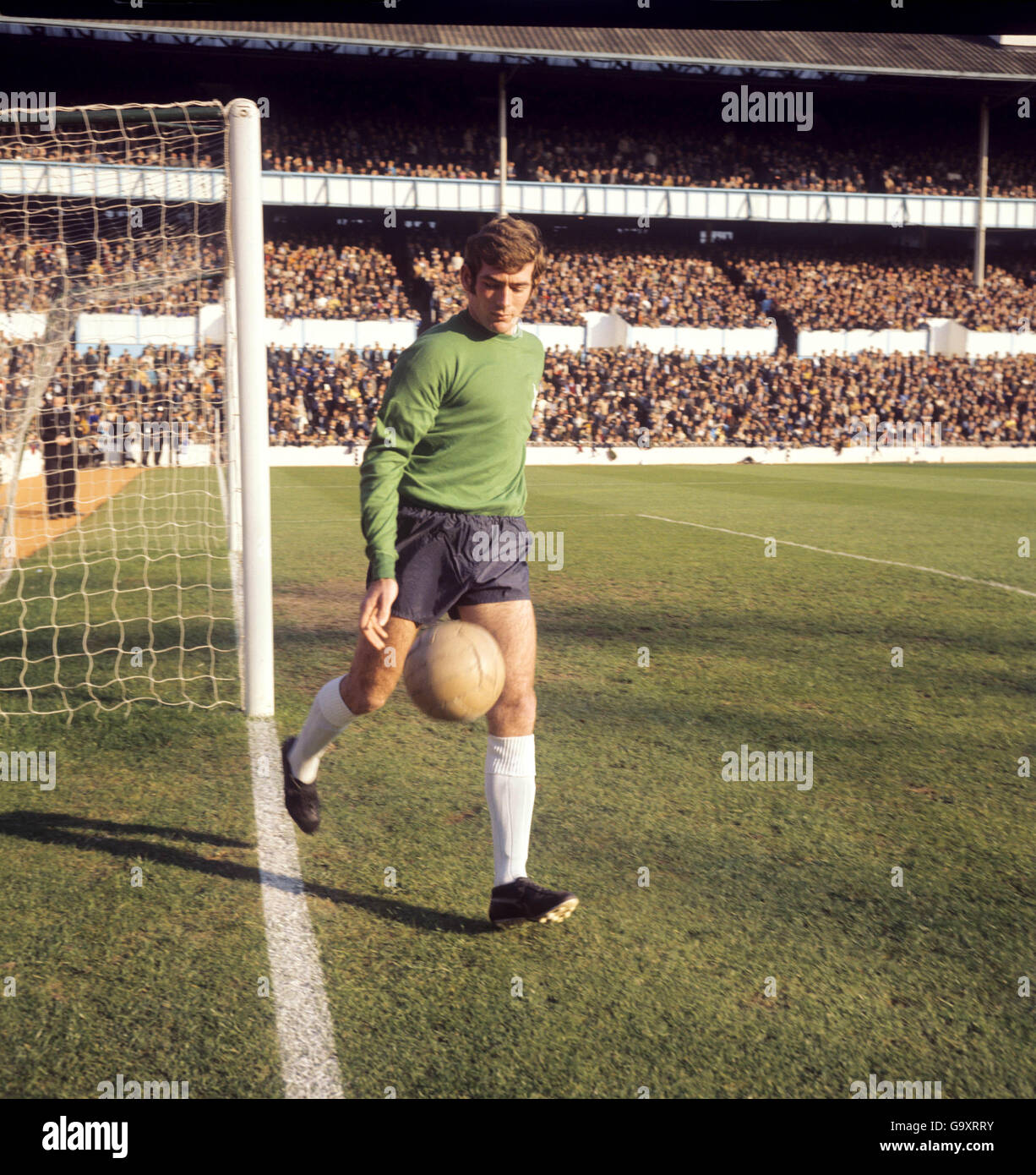 Fußball - Football League Division One - Tottenham Hotspur gegen Sheffield Mittwoch - White Hart Lane. Pat Jennings, Tottenham Hotspur Stockfoto