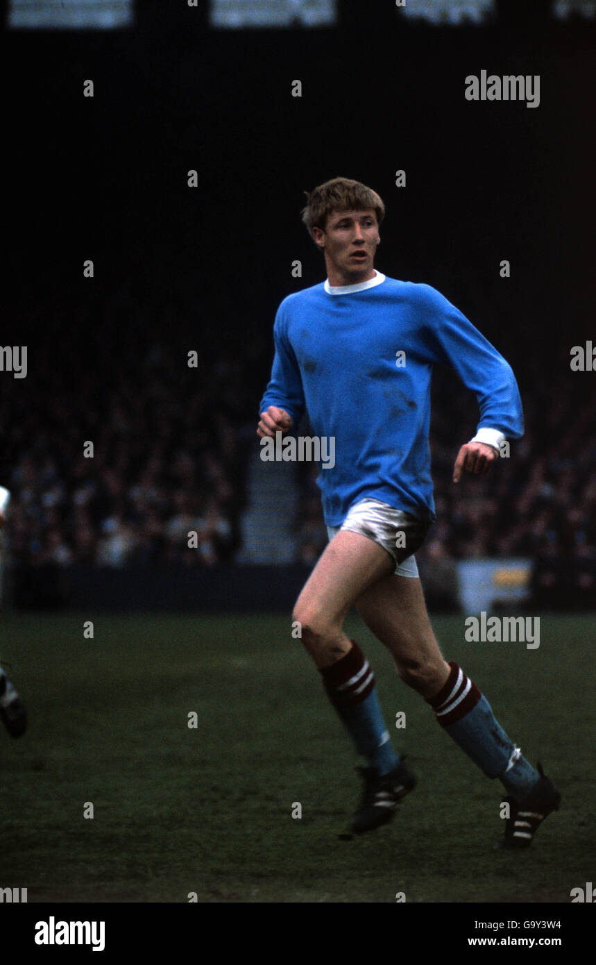 Fußball - Football League Division One - Manchester City / Woverhampton Wanderers - Maine Road. Colin Bell, Manchester City 14/10/1967 Stockfoto