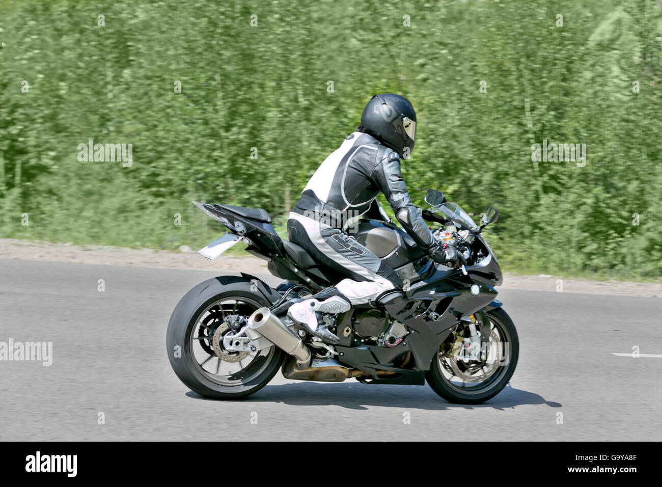 Motorradfahrer Biker schnell reiten Stockfoto