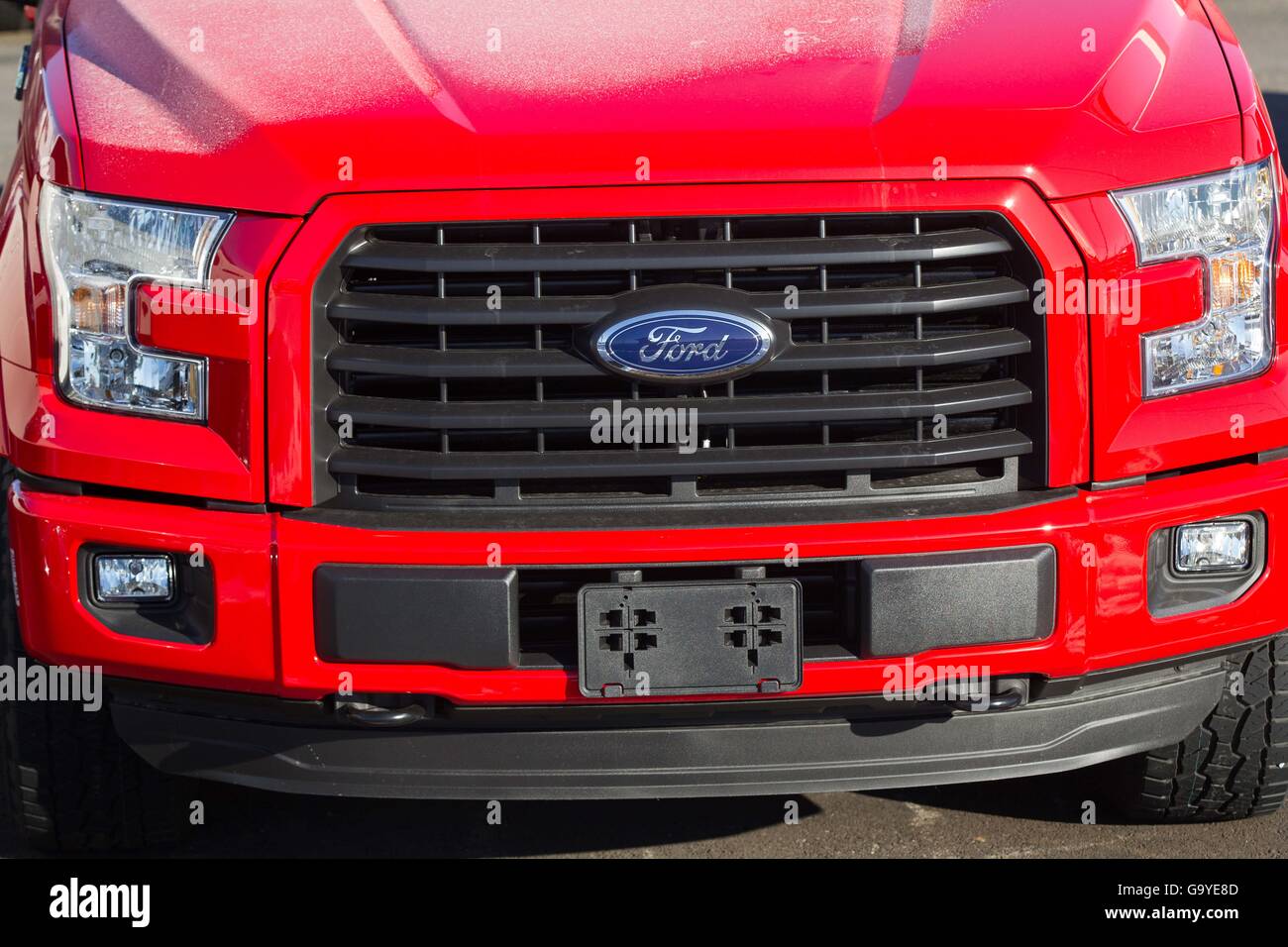 Kingston, Ontario, Kanada. 5. Januar 2016. Das Ford-Autohaus in Kingston, Ontario, auf Dienstag, 5. Januar 2016. © Lars Hagberg/ZUMA Draht/Alamy Live-Nachrichten Stockfoto