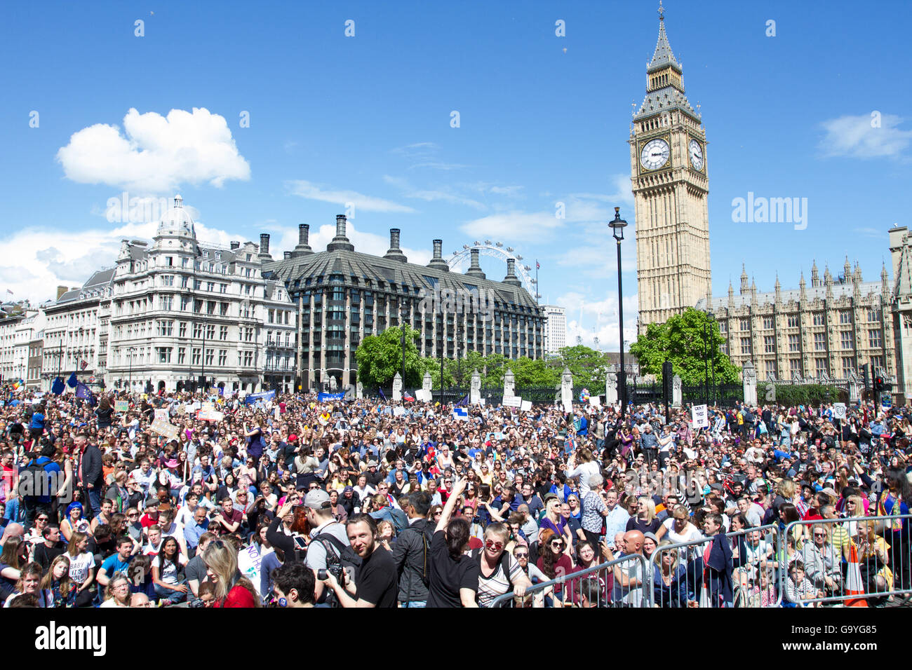London, UK. Organisatoren schätzen 50.000 Menschen März nach Europa kamen. 2. Juli 2016. Brayan Alexander Lopez Garzon Stockfoto