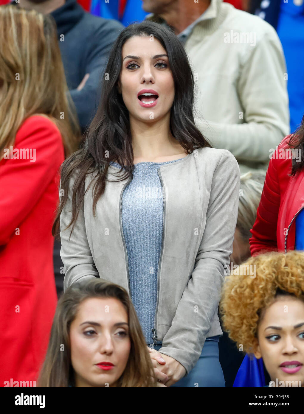 Paris, Frankreich. 3. Juli 2016. Ludivine Sagna, Ehefrau von Bacary SAGNA, 19 Frankreich - Island 5-2 Viertelfinale, Fußball europäischen Meisterschaften EURO um 03 rd Juli 2016 in Paris, Stade de France, St.Denis, Frankreich. Fussball Nationalmannschaft, Frankreich Insel Quarters Credit: Peter Schatz / Alamy Live News Stockfoto