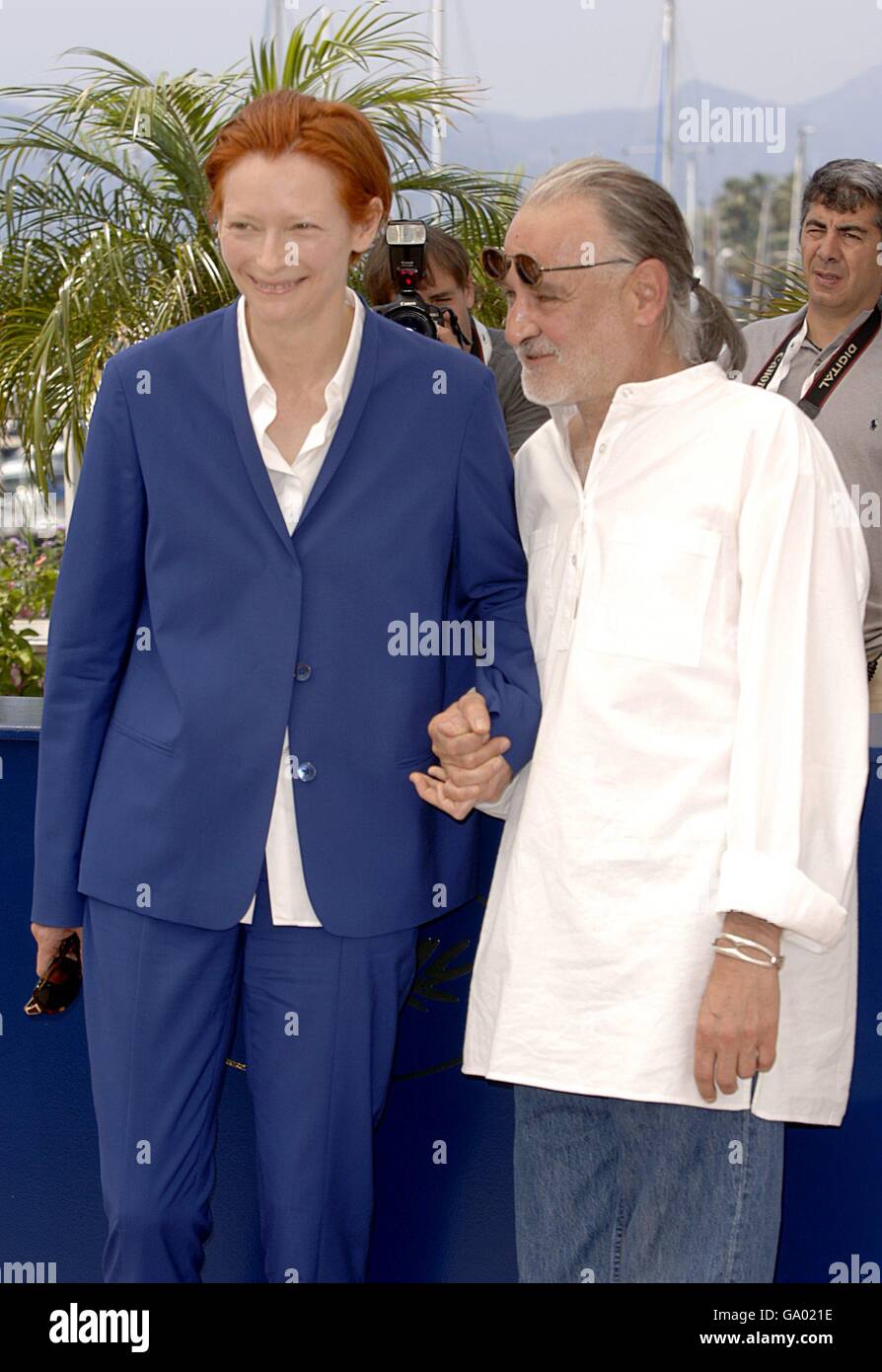 Tilda Swinton 2007 Cannes Film Stockfotos Und Bilder Kaufen Alamy
