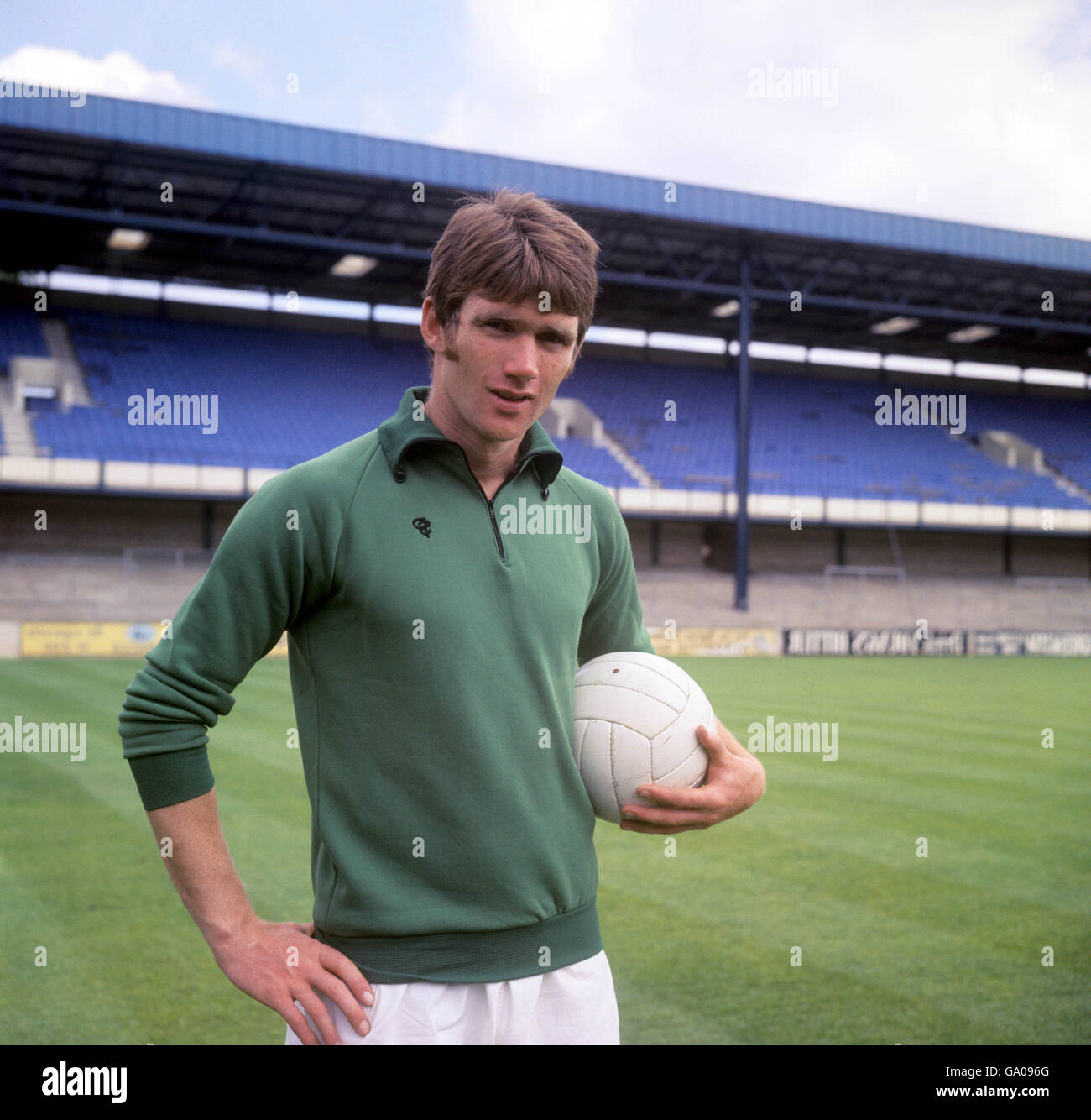 Fußball - Football League Division Two - Queen's Park Rangers Photocall. Mike Kelly, Queen's Park Rangers 1968/69 Stockfoto