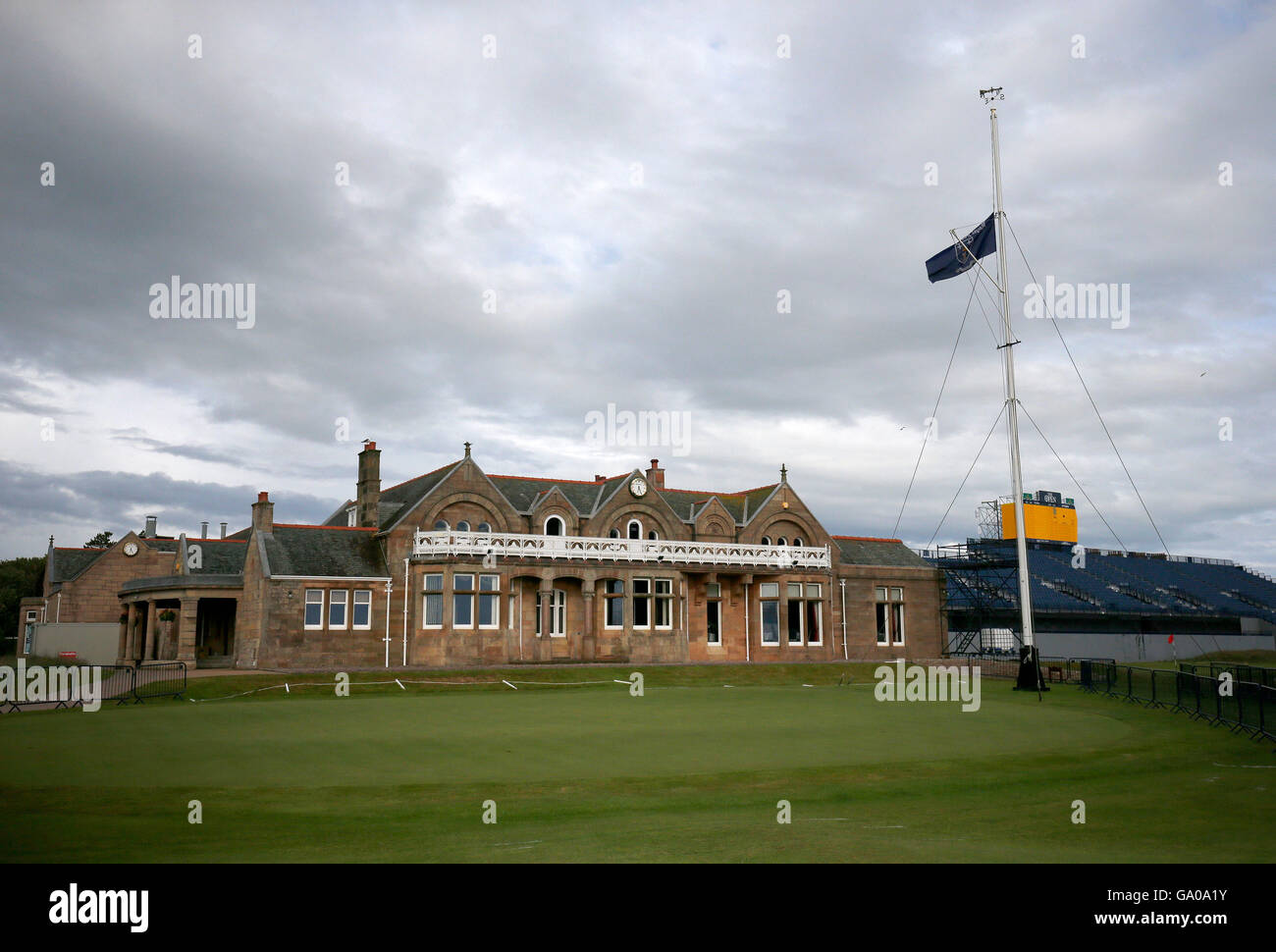 Ein Blick auf das Clubhaus im Royal Troon Golf Club in Ayrshire, als Mitglieder besuchen eine spezielle Hauptversammlung des Vereins nur für Männer Mitgliederpolitik abstimmen. Stockfoto