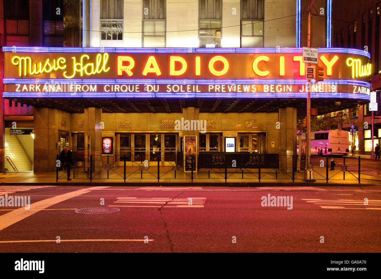 Radio City Musical Hall, Avenue of the Americas, 6th Ave, New York City, New York, USA Stockfoto