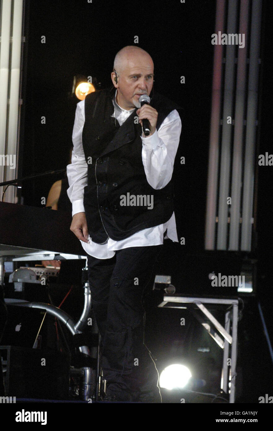 Peter Gabriel spielt auf der Bühne des Hyde Park Calling Festivals im Zentrum von London. Stockfoto