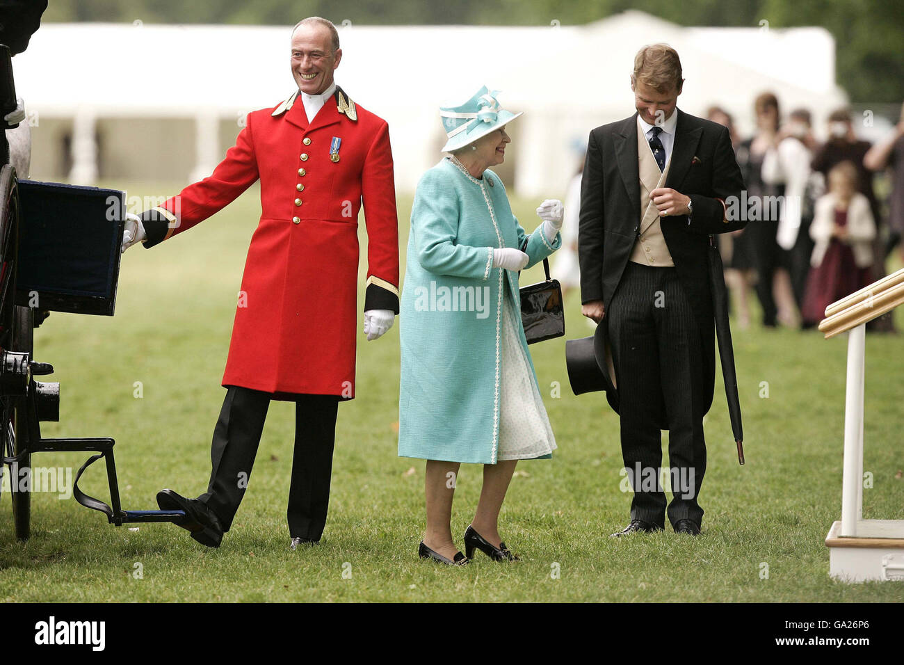 ?s Truppe, Royal Horse Artillery, im Hyde Park, im Zentrum von London, am 28. Juni 2007, während sie ihren 60. Jahrestag feiern. AFP-FOTO/SHAUN-CURRY/POOL Stockfoto