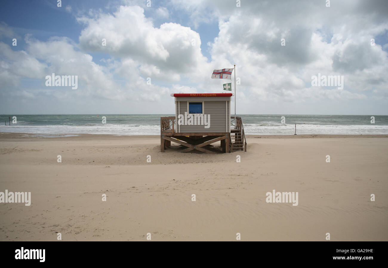 Gebäude und Wahrzeichen - Sommerwetter - RNLI Wachtturm - Branksome, Poole Stockfoto