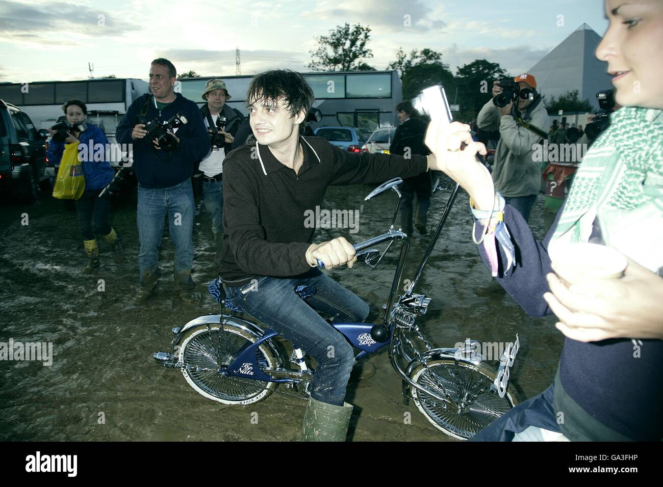 Pete Doherty beim Glastonbury Festival 2007 auf der Worthy Farm in Pilton, Somerset. Stockfoto