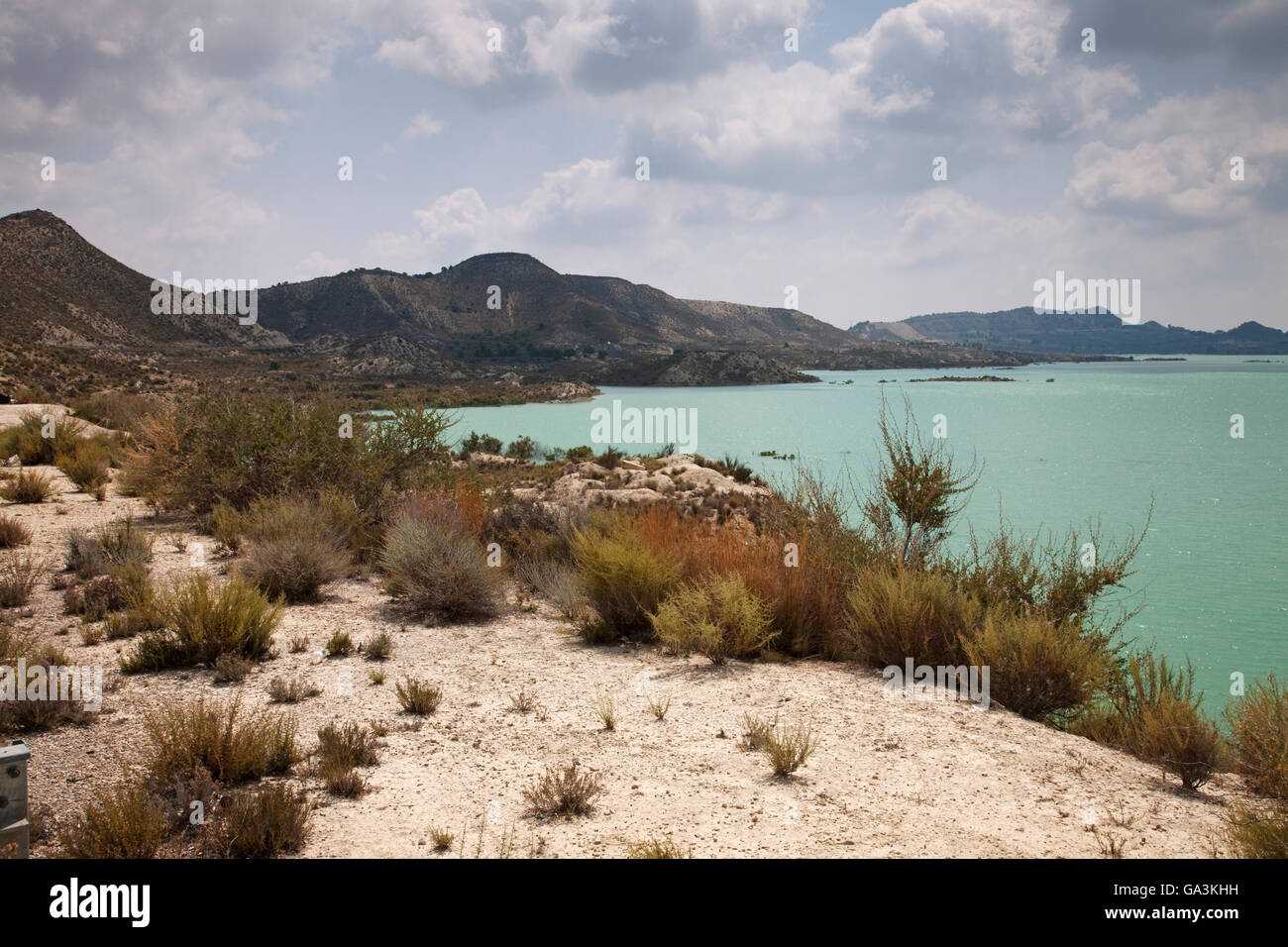 Der Stausee Embalse De La Pedrera nahe Torremendo, Region Alicante, Costa Blanca, Spanien, Europa Stockfoto