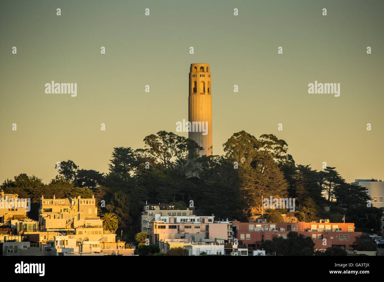 Coit Tower San Francisco während des Sonnenuntergangs Stockfoto