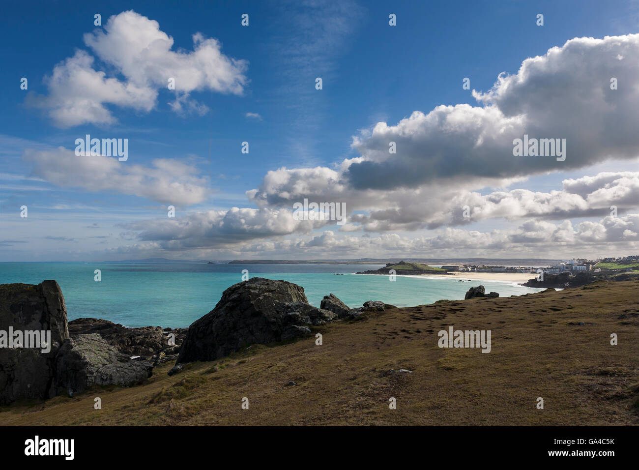 St Ives Bay von Clodgy Point, St. Ives, Cornwall, UK Stockfoto